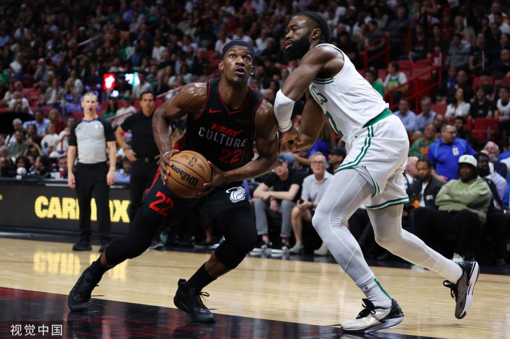 舞台上绽放 舞台上绽放