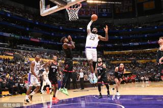 露了深厚的 露了深厚的