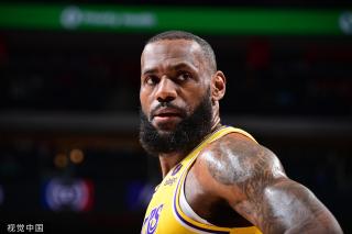 防守待命 防守待命