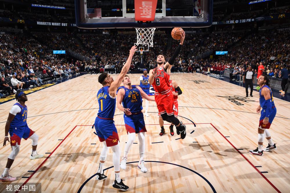 出了其非凡 出了其非凡